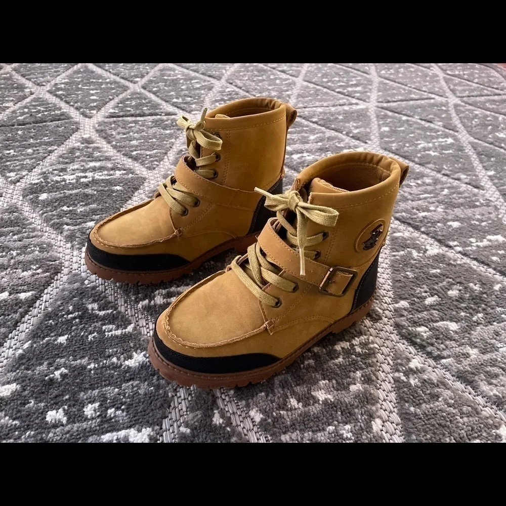 Girls Boots